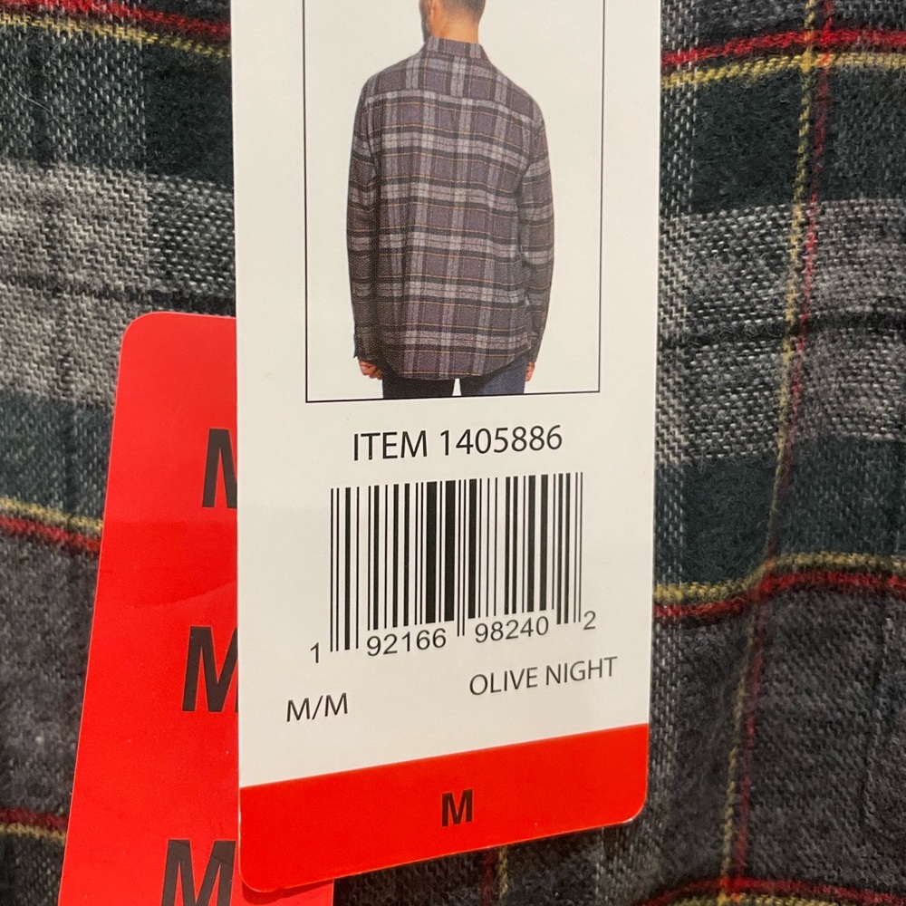NWT Weatherproof Vintage Men’s Plaid Button Up Medium - Picture 2 of 7